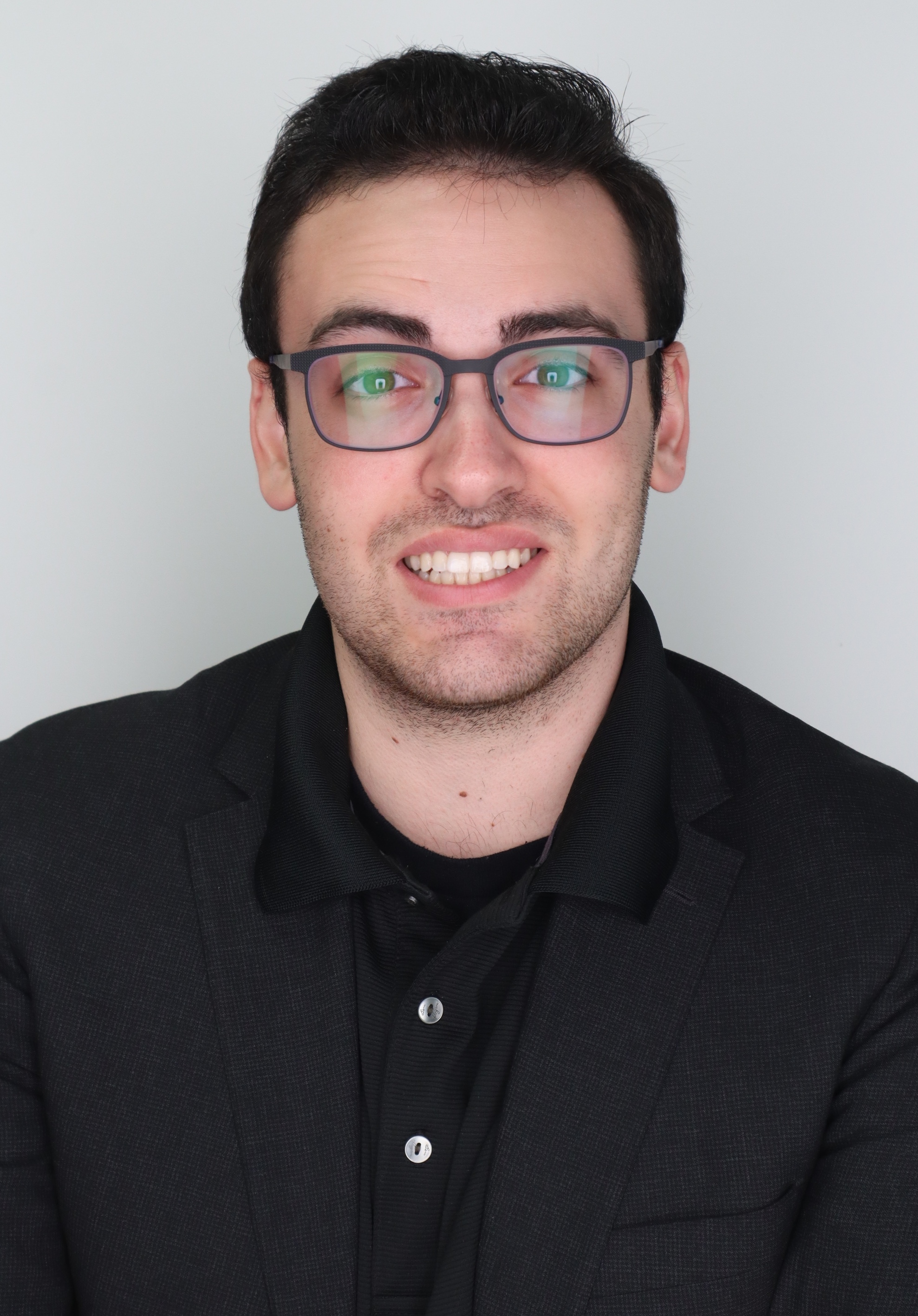 Eric Scarfone headshot